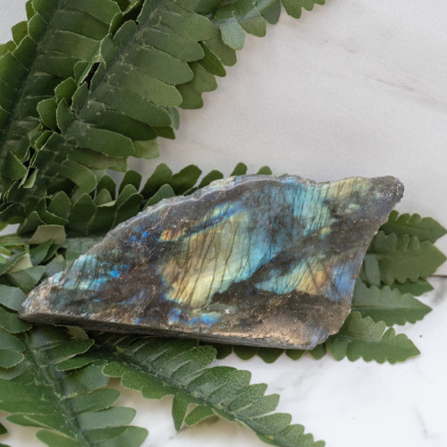 Labradorite Meanings and Crystal Properties - The Crystal Council