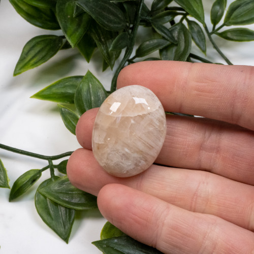 Natrolite Cabochan #1