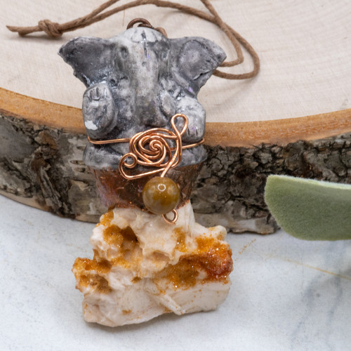 Vanadinite Ganesha Hanging Charm