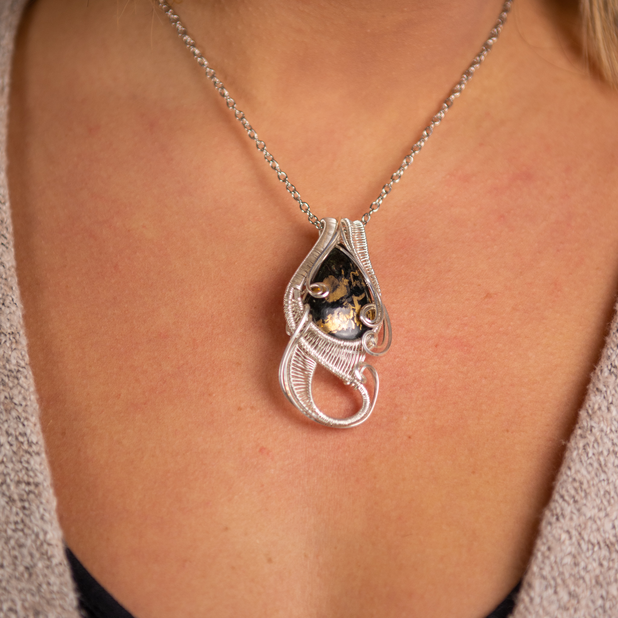 Gold on Black Jade Wrap