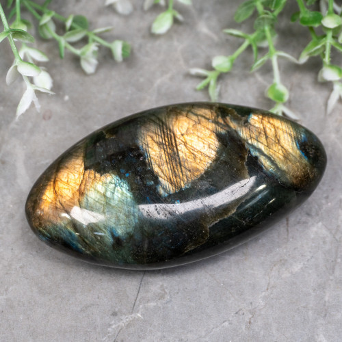 High Flash Labradorite Palmstone #9