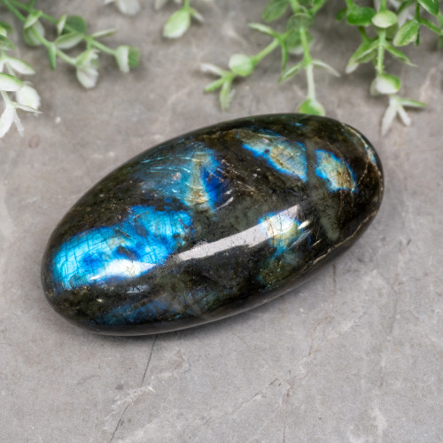 High Flash Labradorite Palmstone #1