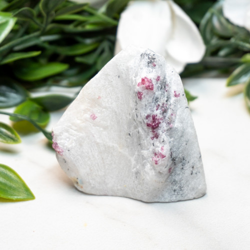 Spinel in White Marble #1