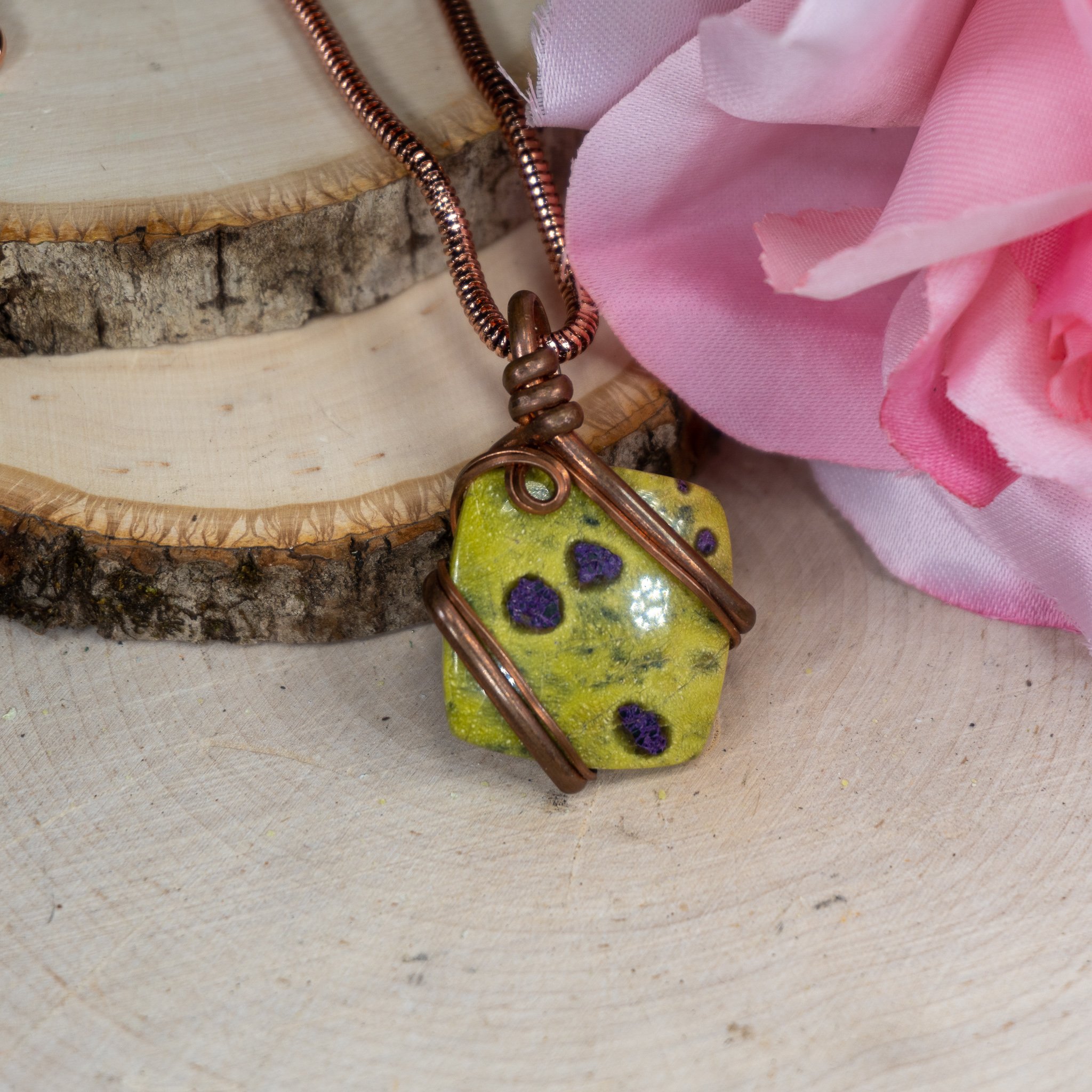 Atlantisite Square Wrap