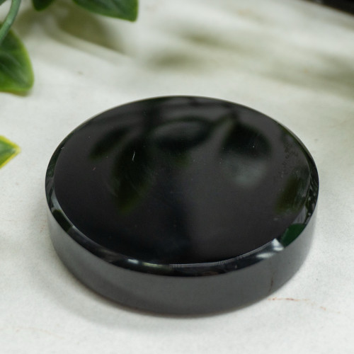 Obsidian Circle Plate