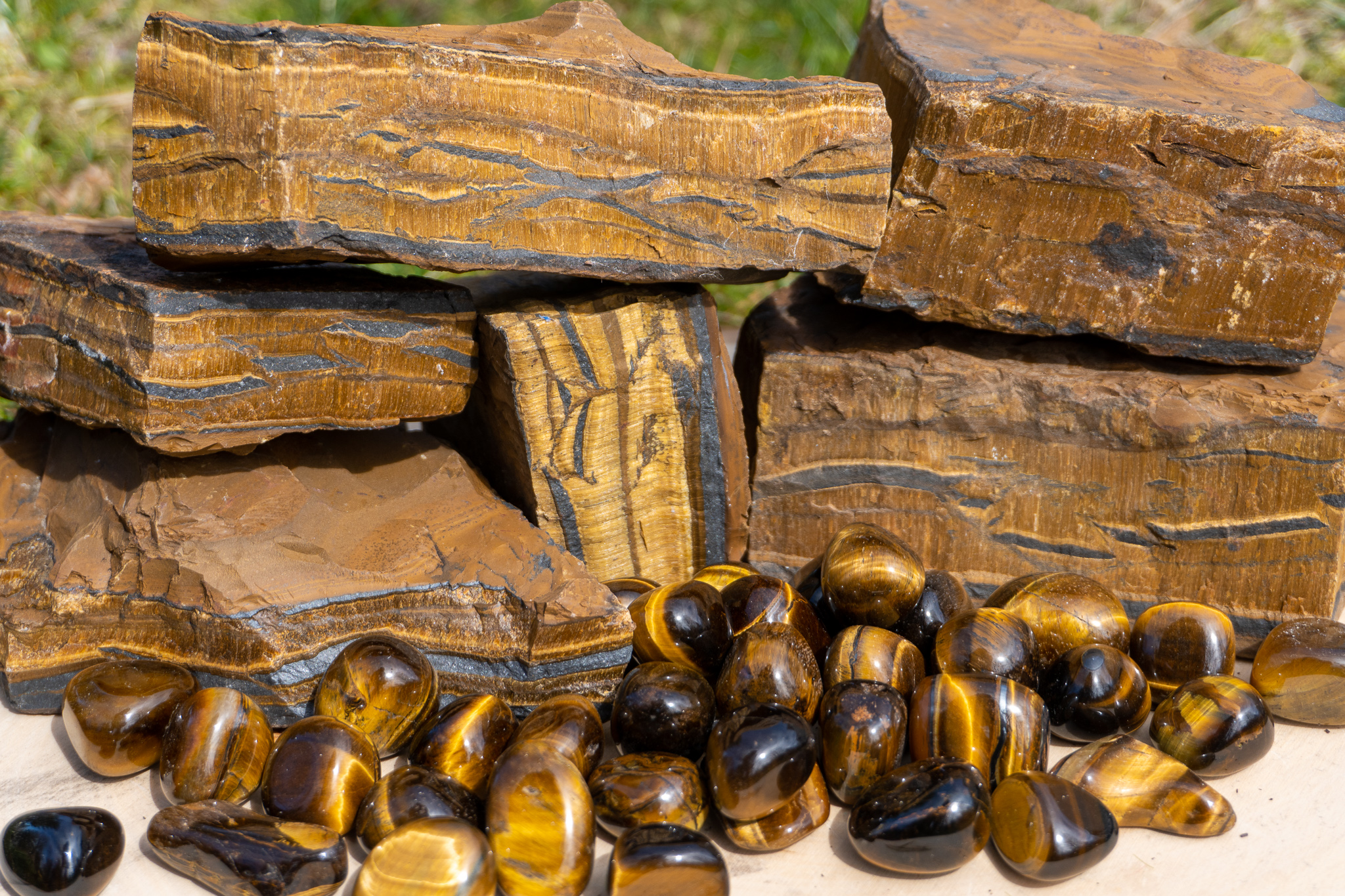 Tiger Eye Meanings and Crystal Properties - The Crystal Council