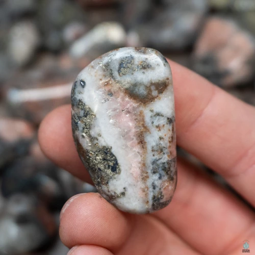 Triplite, Wagnerite and Pyrite in Quartz