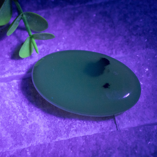 Volcano Agate (UV Reactive) Palmstone #12