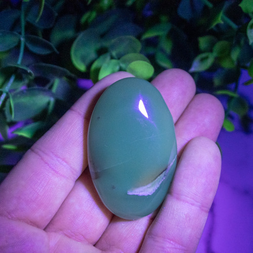Volcano Agate (UV Reactive) Palmstone #3