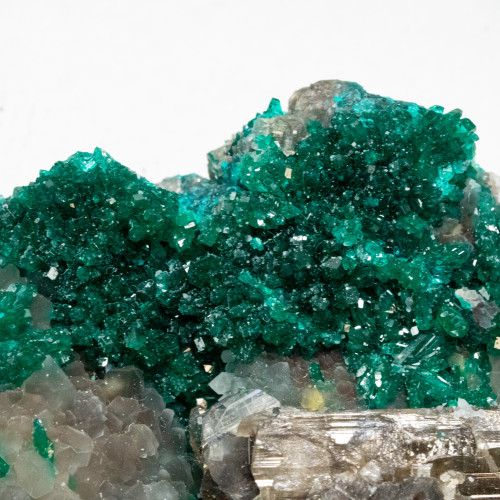 Dioptase with Chrysocolla, Barite & Mimetite #8
