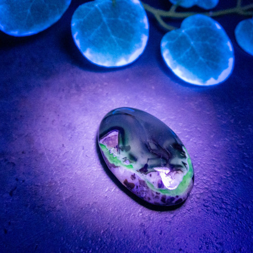 Volcano Agate Palmstone (UV Reactive) #10