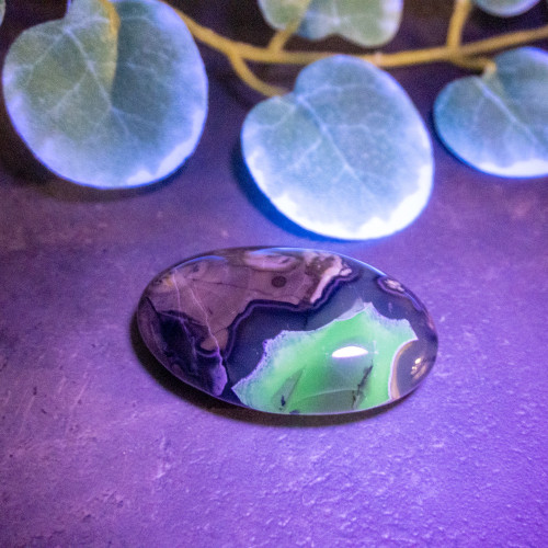 Volcano Agate Palmstone (UV Reactive) #6