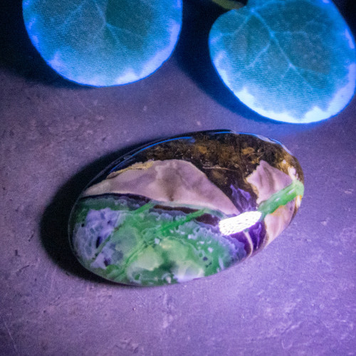 Volcano Agate Palmstone (UV Reactive) #4