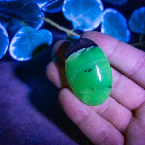 Volcano Agate Palmstone (UV Reactive) #3