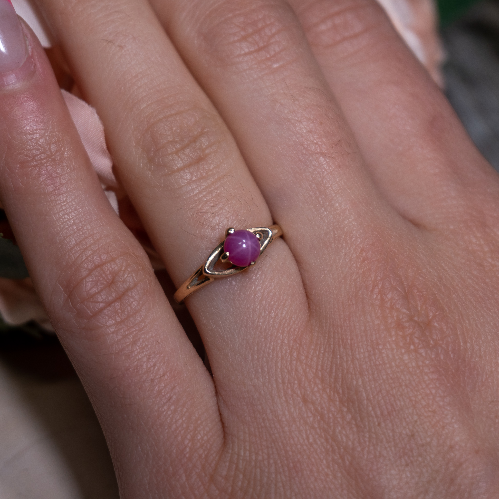 18k Diamond and Pink Star Sapphire Ring – Curio Incorporated