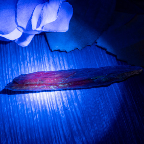 Pariba Kyanite (UV Reactive) #10