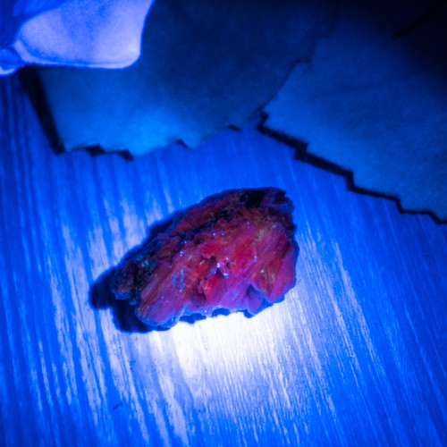 Pariba Kyanite (UV Reactive) #7