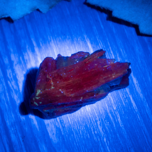 Pariba Kyanite (UV Reactive) #6