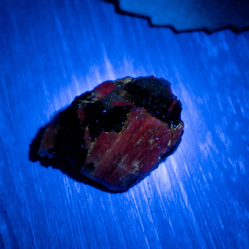 Pariba Kyanite (UV Reactive) #2