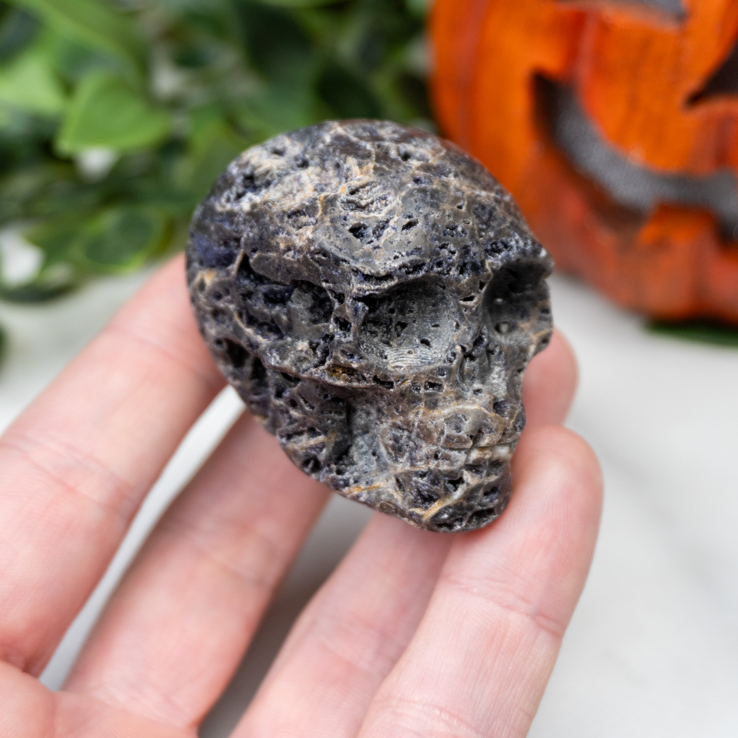 Quartz in Sphalerite Skull #4