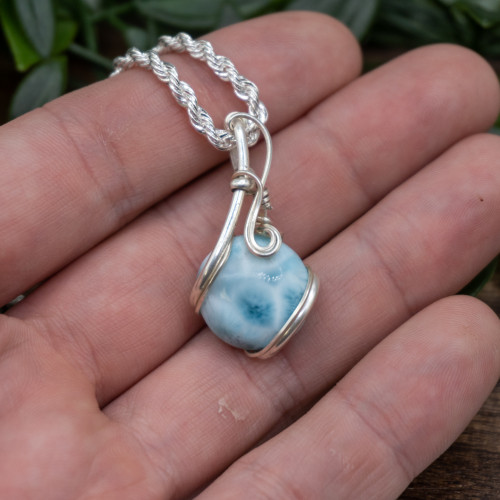 Larimar Circle Silver Wrap